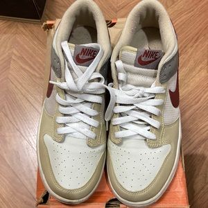 NIKE DUNK LOW (GS), Size 6.5 Youth, LT BONE/ROUGH RED-MUSHRM-IRON